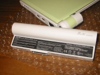 EeePC 4G-XUのバッテリ写真