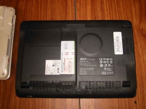 Acer 日本エイサー Aspire Oneの分解、Asus Eee PC 901 4G-Xとの比較5