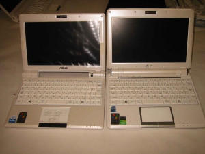 ASUS Eee PC 900と901の比較写真
