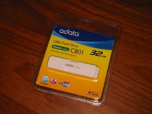 A-DATA 32Gb USBメモリ