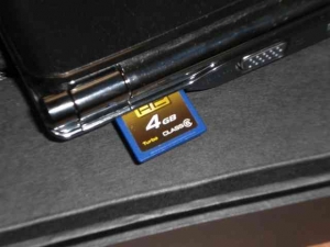 PBTM ブートUSB 作成プログラム USB / SDHCカード Eee PCの内蔵SDHCカードリーダに接続