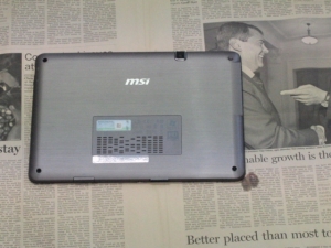 MSI WindPad 110W 分解 裏ブタ