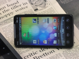 google アンドロイド HTC EVO WiMAX(au ISW11HT)