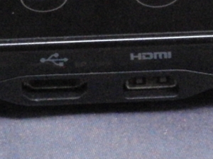 google アンドロイド HTC EVO WiMAX(au ISW11HT) HDMI USB 端子 インターフェース