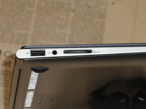 ASUS ZENBOOK UX31E-RY128 UX31E UX21E 左サイド USB SDカードスロット