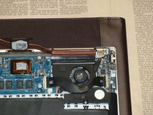 ASUS ZENBOOK UX31E UX31E-RY128 UX21 分解 ヒートパイプ