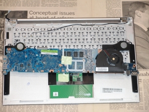 ASUS ZENBOOK UX31E UX31E-RY128 UX21 分解 マザーボード 背面