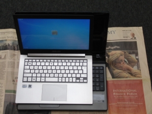 Aspire AS5750-F58D/LK 分解 メモリ増設 評価 レビュー ZENBOOK UX31E MSI WindPad 110W 大きさ比較