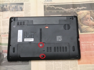 Aspire AS5750-F58D/LK 分解 メモリ増設