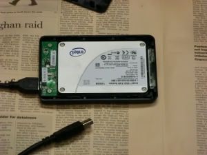 ディスク交換 ベンチマーク インテル 330 Series SSDSC2CT120A3K5 ASUS U24Eに換装