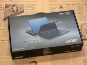 Acer Aspire One 722 AO722-CM303 評価 ベンチマーク 高速化 化粧箱