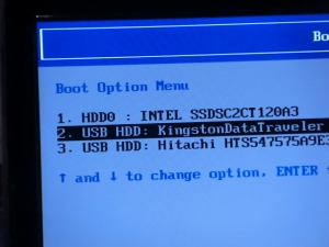 ディスク交換 ベンチマーク インテル 330 Series SSDSC2CT120A3K5 Acer Aspire One 722 AO722-CM303に換装 BIOS
