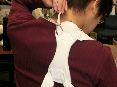 鎖骨バンド 一人で