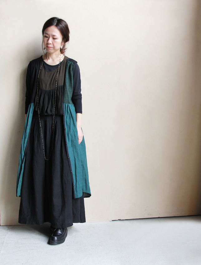 15030511B9.jpg