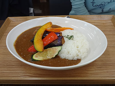 「農家食堂」の野菜カレー
