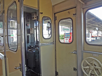 小湊鐵道の運転席