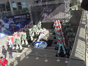 ガンダムドックスのジムとザク