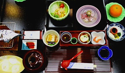 朝食