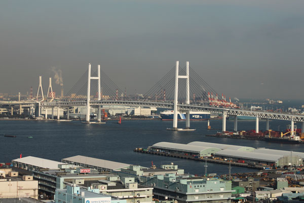 横浜ベイブリッジ