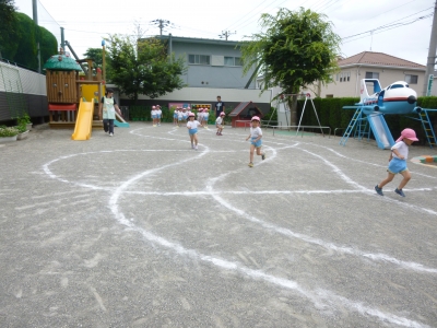 白線を通って走る.JPG
