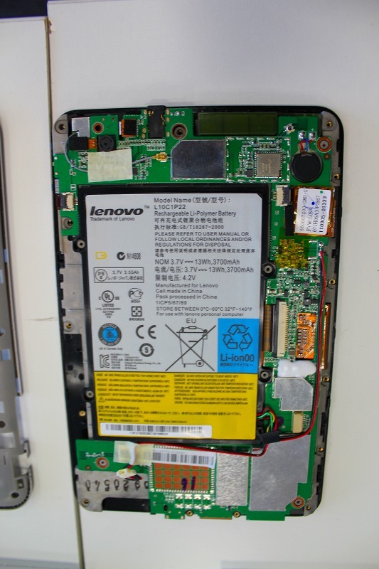 IdeaPad Tablet A1 分解写真