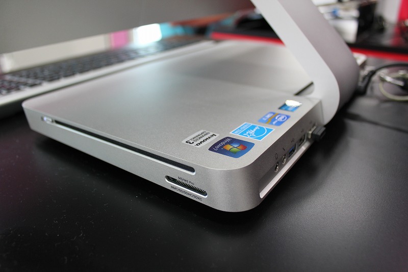 IdeaCentre A720の角は丸い