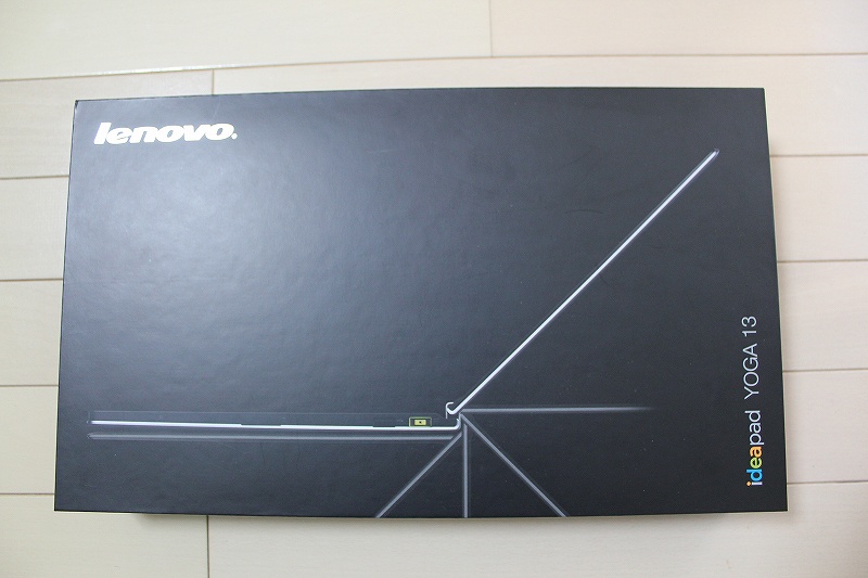 IdeaPad YOGA13の箱