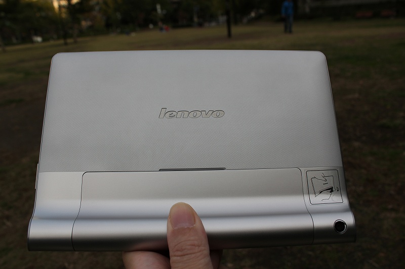 YOGA TABLET 8