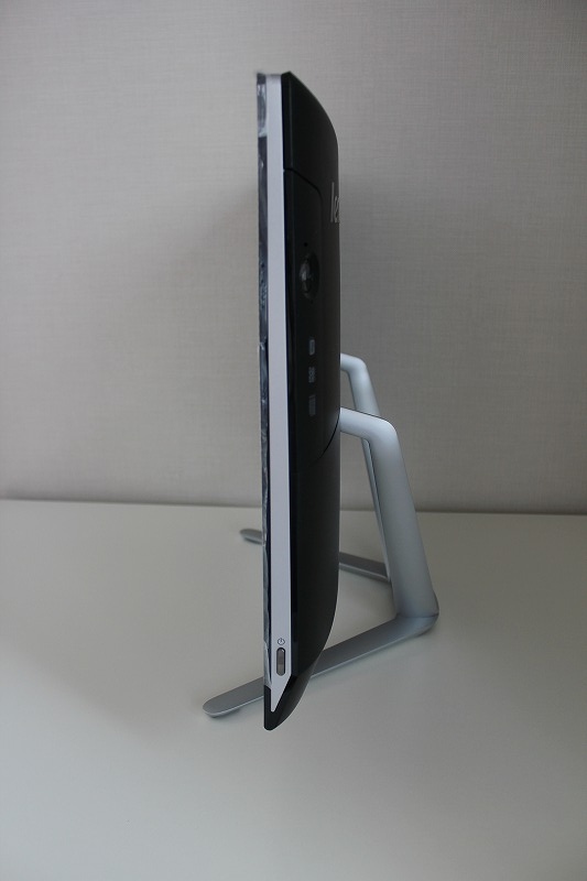 Lenovo C460 右側面