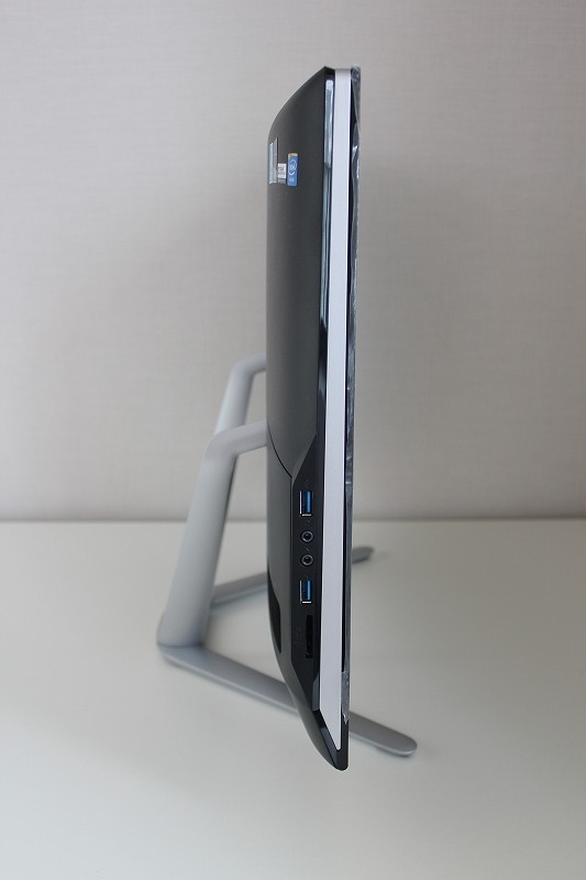 Lenovo C460 左側面