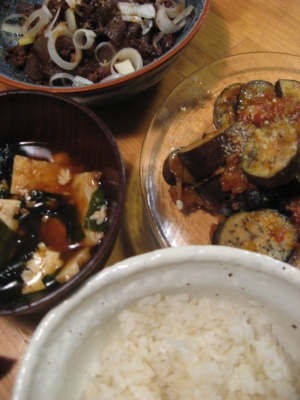 今日の晩ご飯♪メインは肉みそこんにゃく