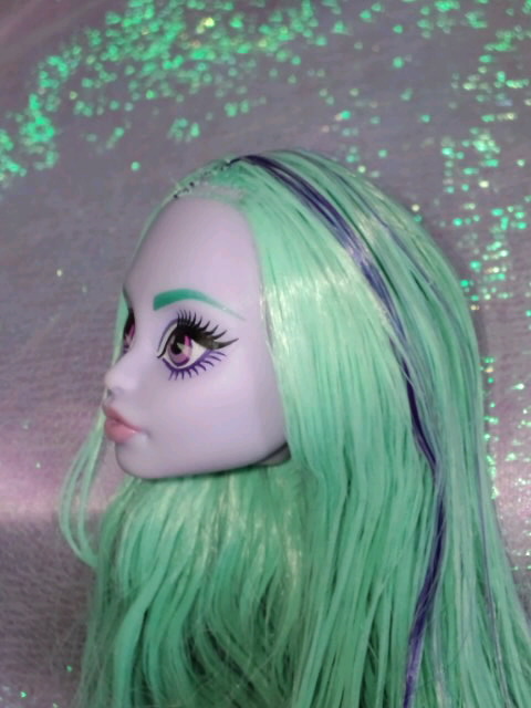 モンスター・ハイ トワイラ、ヘアー全面リタッチカスタム。 Monster