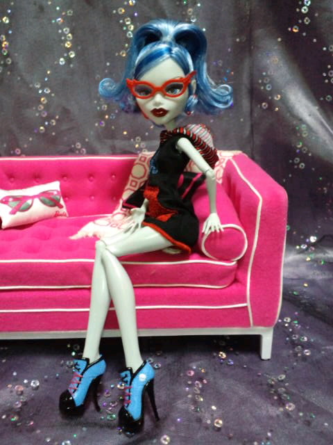Amazon.co.jp: Monster High Zomby Gaga Doll : おもちゃ