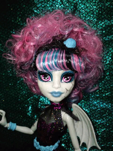 モンスターハイ ゾンビガガ ゾンビなモンスターが来たりて、ダンスを踊り狂う!?。 Monster High