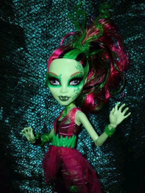 ゾンビなモンスターが来たりて、ダンスを踊り狂う!?。 Monster High