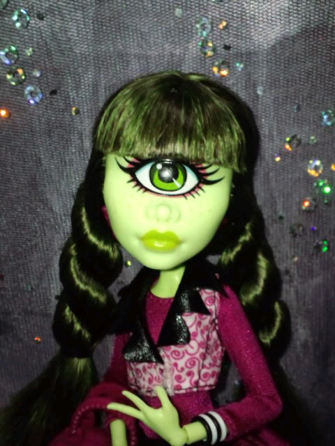 モンスター・ハイ 瞳は一粒ダイヤモンド!?。 Monster High SDCC Iris