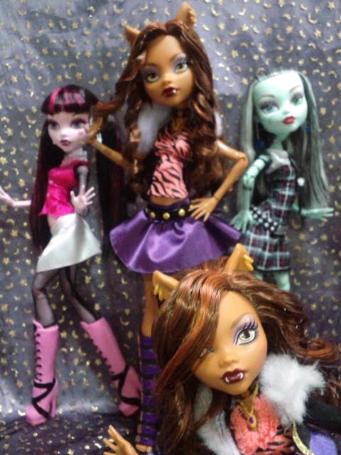 モンスター・ハイ 17インチクラウディーンのお洋服再現度、比較