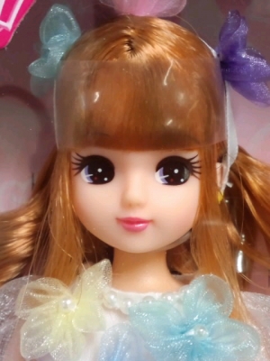 タカラトミー中国製リカちゃん、ドールフェイスクオリティー市場