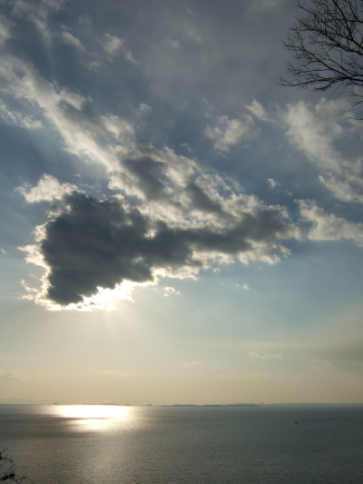 太陽隠れた