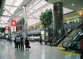空港内