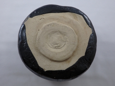 加藤芳右衛門 瀬戸黒茶碗 | 坂井春明堂 加藤芳右衛門 瀬戸黒茶碗 | 坂井春明堂