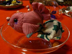 金魚の置き物