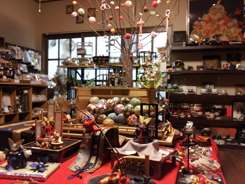 花小町5月店内