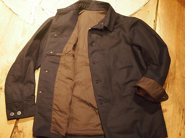 今回はリラックス!?ワーカーズからテッズジャケット入荷しました