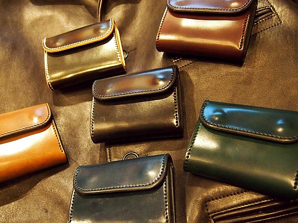 「大人気 新入荷 新品」に該当するファッション通販 別注シェルコードバンのミニウォレットが再入荷！！【JUNKY 小物