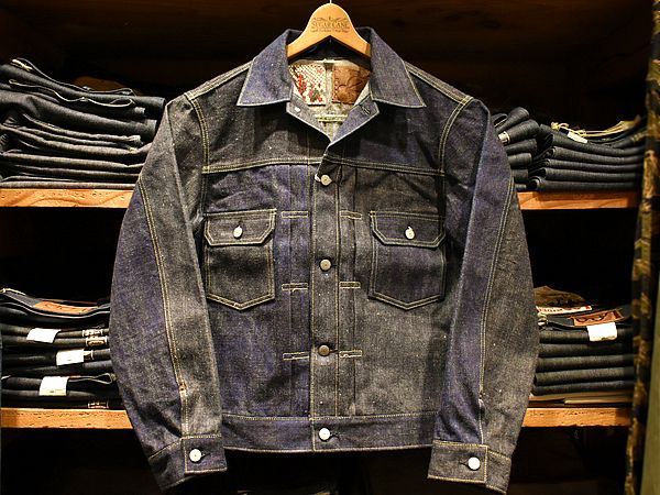 こっちもあります！！サトウキビデニムを使ったクレイジーパターンの