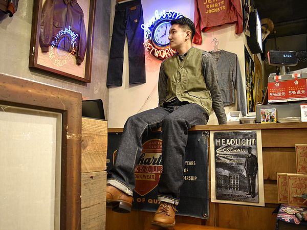 大戦後まもなく！！1946モデルジーンズを発売します