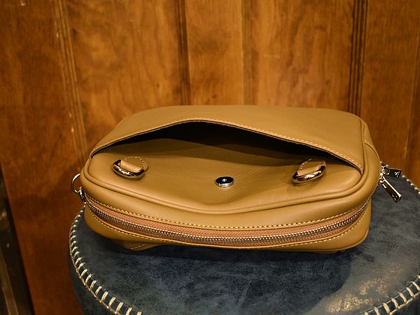 ワイルドスワンズから新作の2WAYポーチ入荷しました！！【WILDSWANS