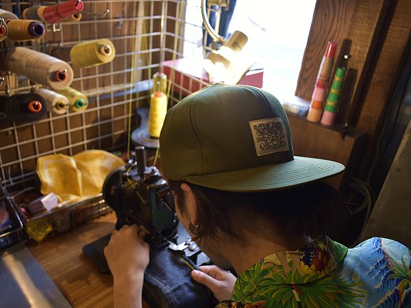 新ブランド！！アメリカ発シップ・ジョンのトラッカーキャップが