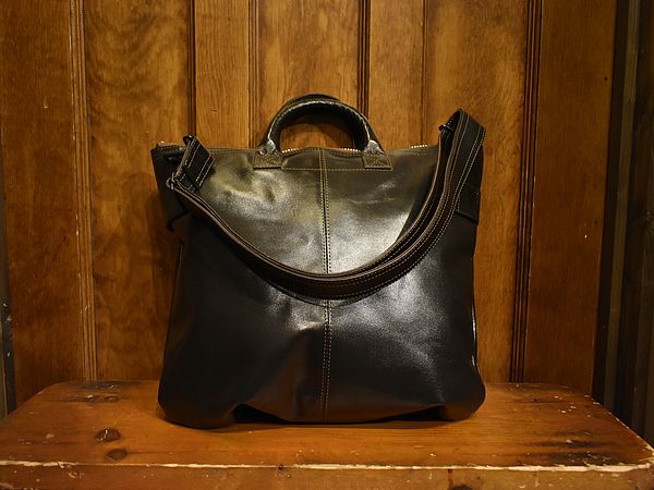 あの馬革がヘルメットバッグに、だと！？【TOYS McCOY / LEATHER